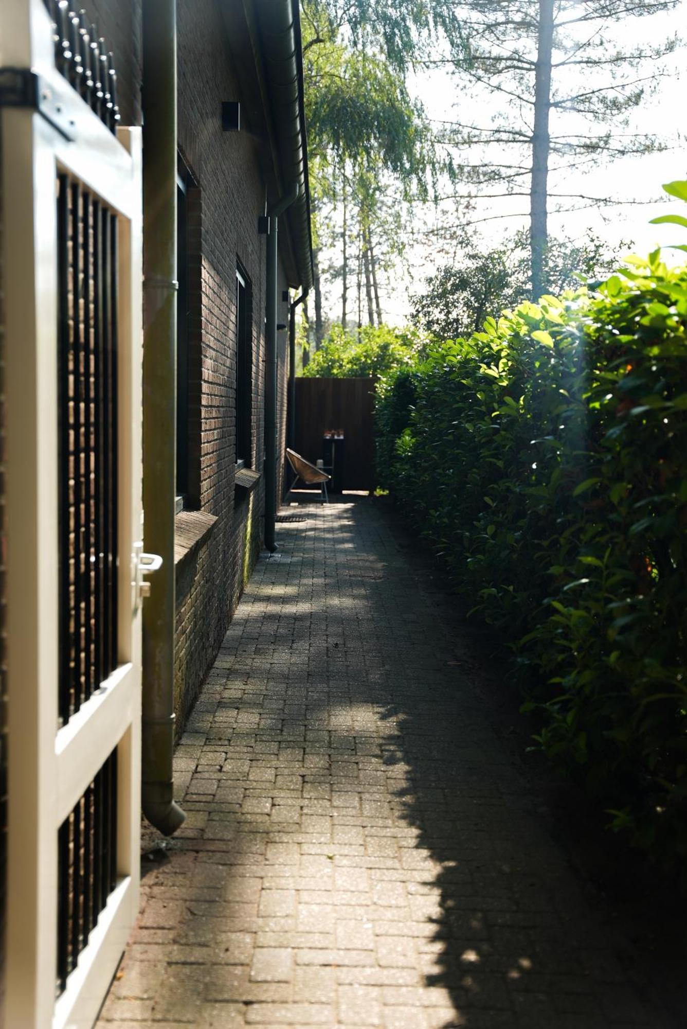Moergestel The Lodge Bed & Wellness Oisterwijk Sauna, Jacuzzi, Luxury מראה חיצוני תמונה