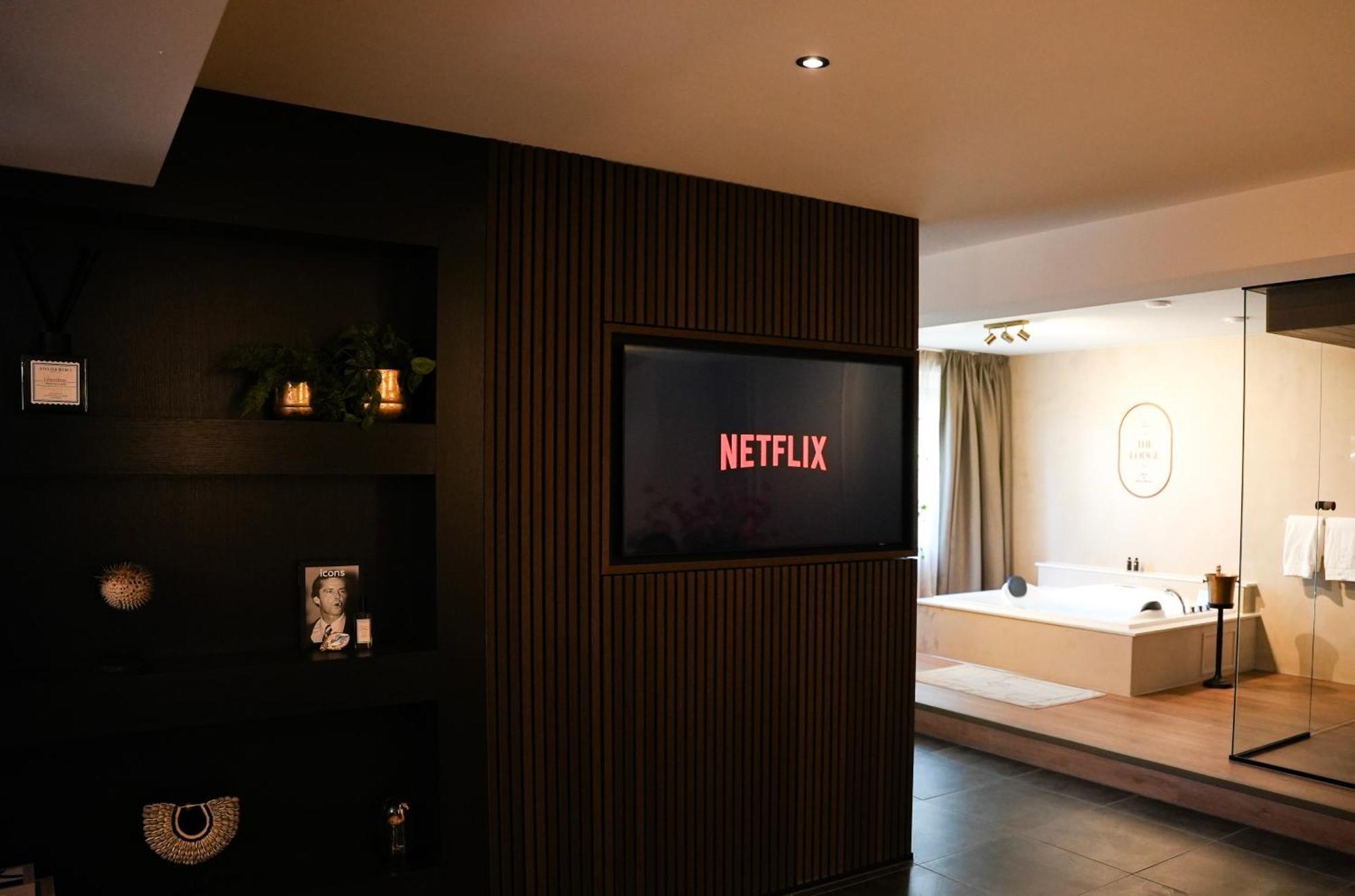 Moergestel The Lodge Bed & Wellness Oisterwijk Sauna, Jacuzzi, Luxury מראה חיצוני תמונה